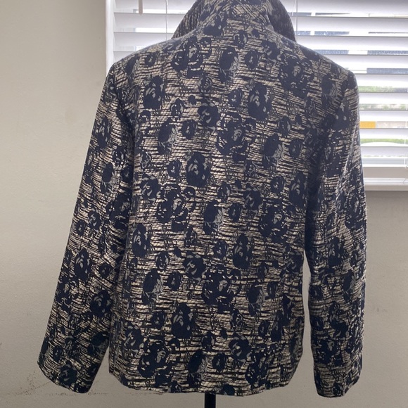 Chico’s dress jacket lined inside beautiful buttons beautiful jacket holiday - Picture 2 of 6